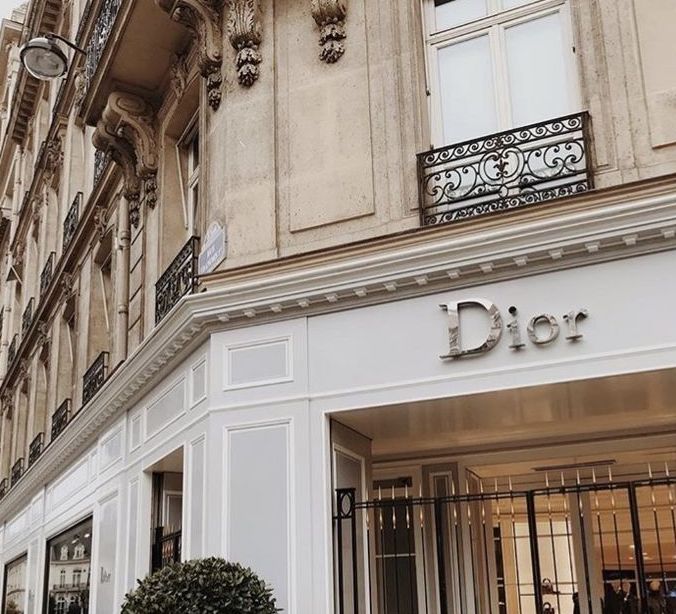 Shop Christian Dior Perfumes today at Perfume Network India.