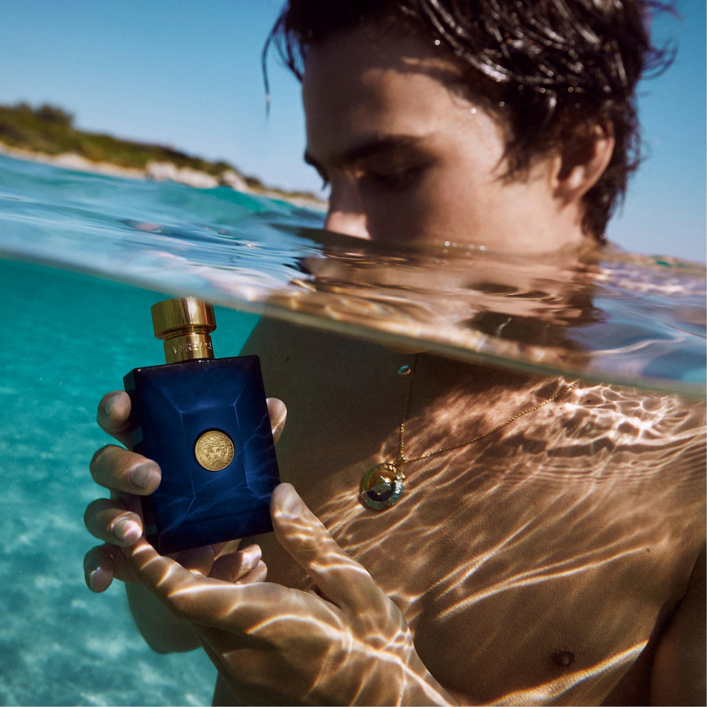 Versace best sale cologne perfume